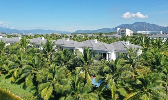 video Melia Vinpearl Cam Ranh Beach Resort